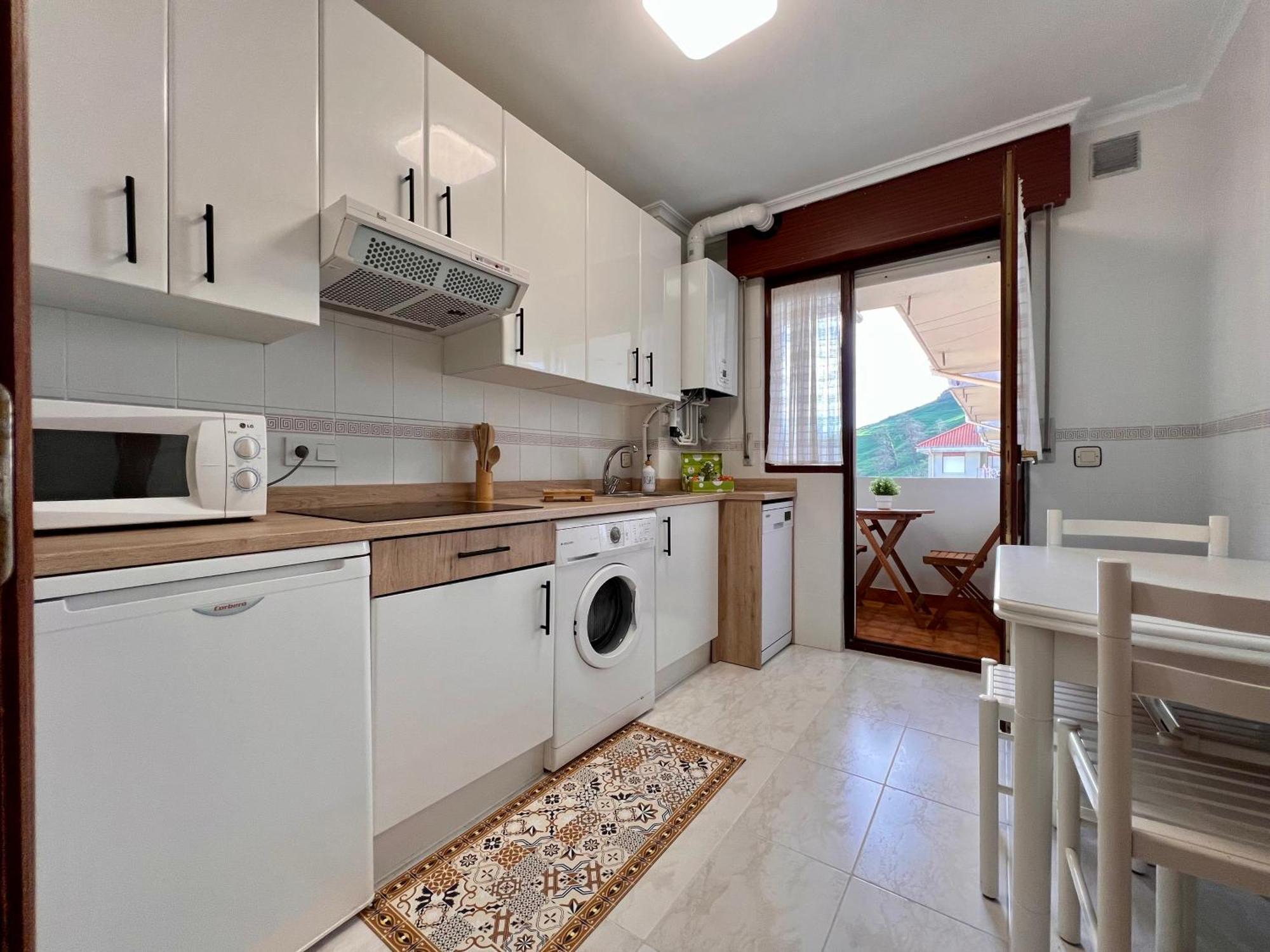 Dama Apartment *